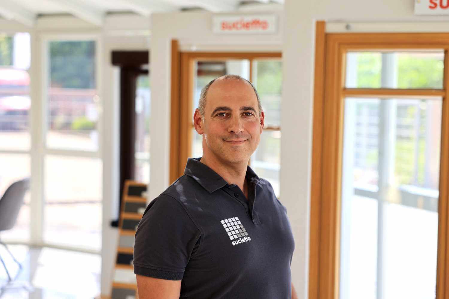 Christian Sucietto Fensterverkleidung