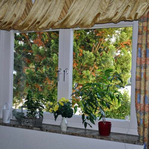 Fensteraustausch innenansicht ohne Sch&auml;den in Landau