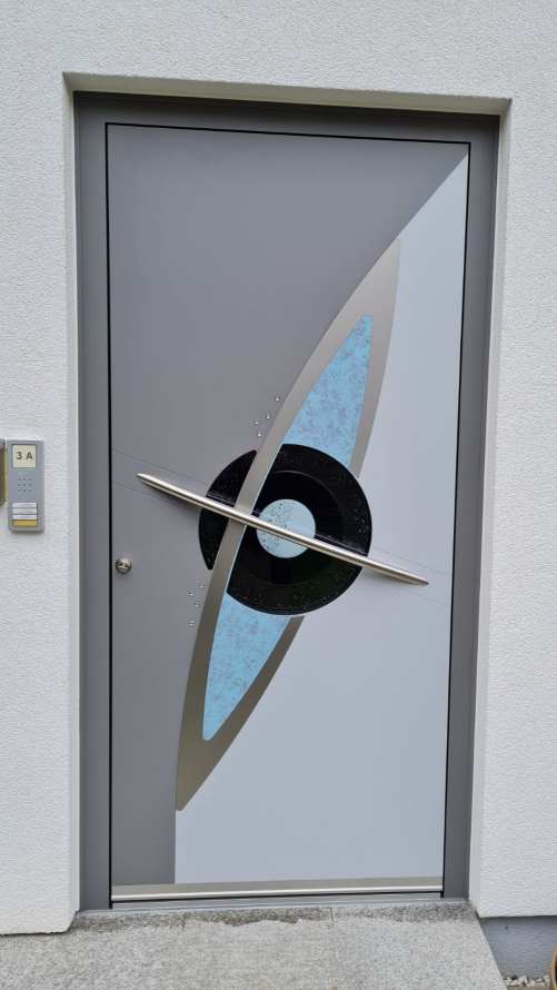 Moderne Haustüre Saturn