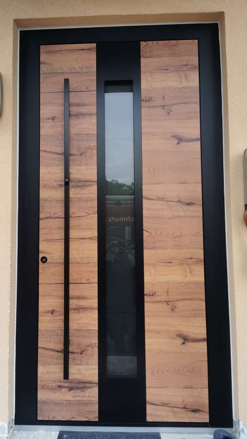 Haustüre schwarz Holzoptik