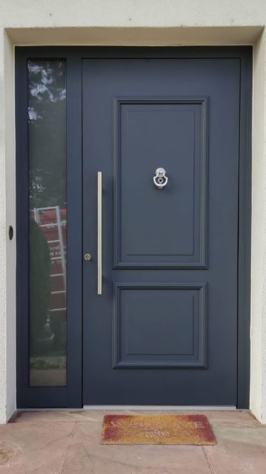 Klassische Haust&uuml;re geschlossen dunkelgrau
