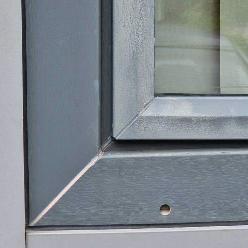 Kunststofffenster verblasst