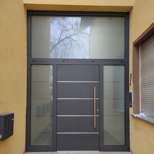 Haust&uuml;re Ludwigshafen