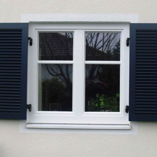 Aluverkleidung für Holzfenster