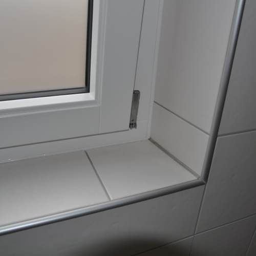 Neue Fenster ohne Schäden an Fliesen